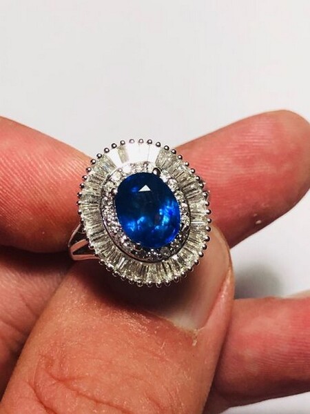 9#4970 Anello cocktail zaffiro e diamanti in vendita - foto 4
