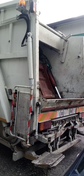 14#4973 Autoveicolo Iveco AS260S/80 in vendita - foto 4