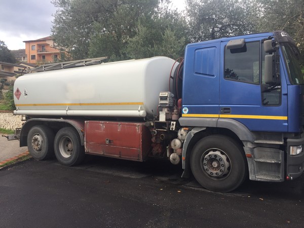 5#4973 Motrice Iveco con cisterna Mazzariol in vendita - foto 2