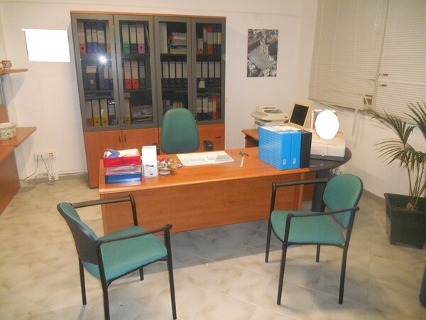 1#4977 Arredi e attrezzature per ufficio in vendita - foto 6
