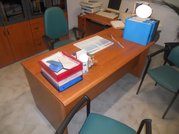 1#4977 Arredi e attrezzature per ufficio in vendita - foto 8