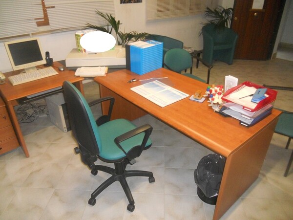1#4977 Arredi e attrezzature per ufficio in vendita - foto 9