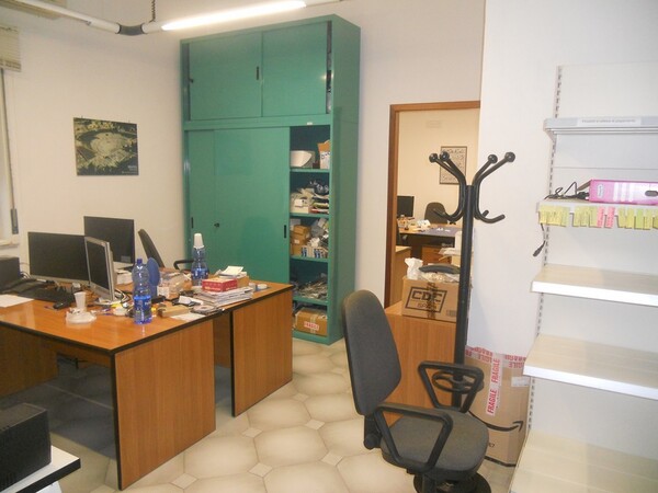 3#4977 Arredi per ufficio in vendita - foto 3