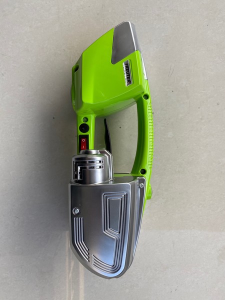 27#4978 Reggiatrici manuali a batteria 3 pz. in vendita - foto 1