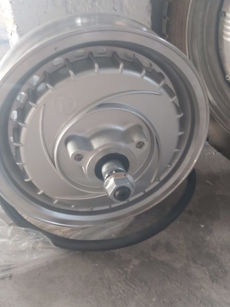 19#4979 Motoruota per scooter in vendita - foto 3