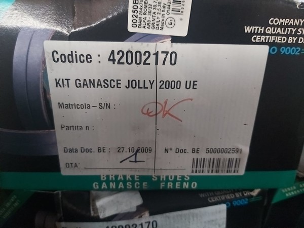32#4979 Kit ganasce Iveco Daily in vendita - foto 4