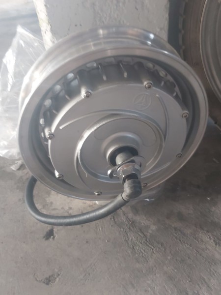 40#4979 Motoruota per scooter(pacchetto 15 kit) in vendita - foto 1
