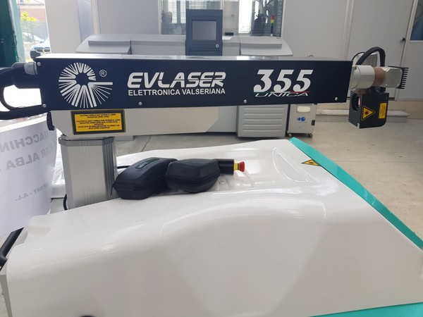 13#4980 Macchina laser Alba 355 in vendita - foto 1