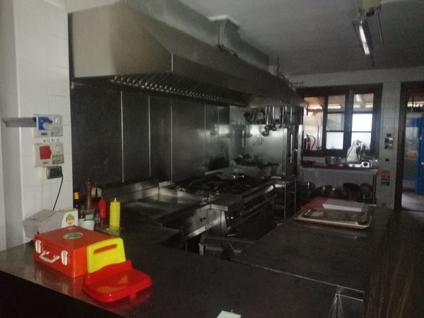 1#4981 Arredi e attrezzature per ristorante in vendita - foto 1