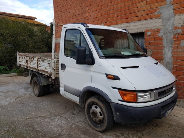 1#4982 Autocarro Iveco Daily in vendita - foto 1