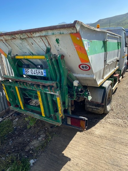 Autocarri in vendita