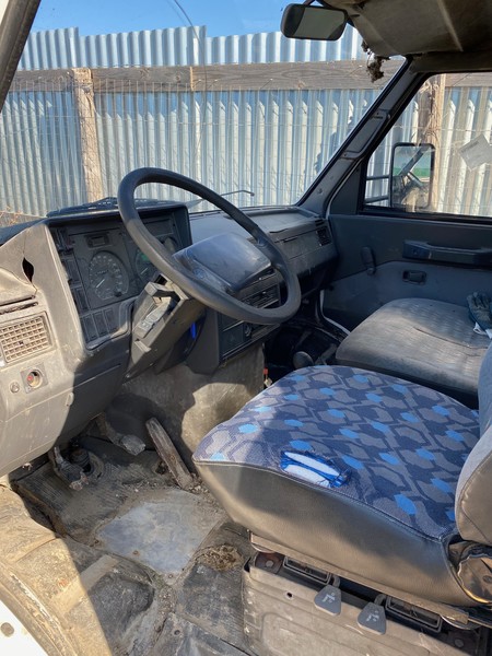 17#4984 Autoveicolo Iveco con ribaltabile in vendita - foto 4