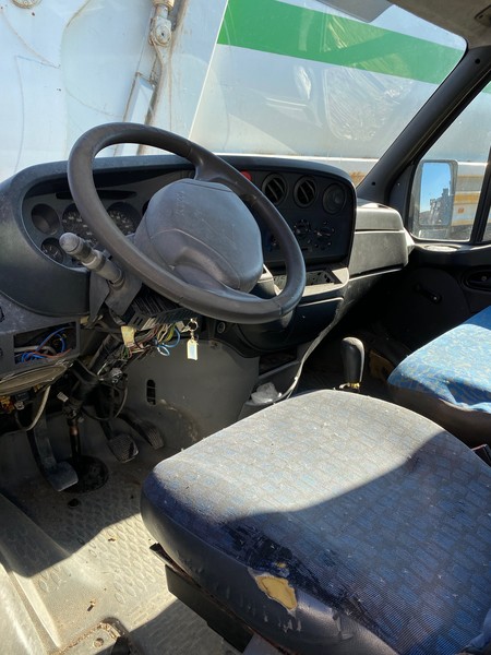 19#4984 Autoveicolo Iveco con ribaltabile in vendita - foto 3