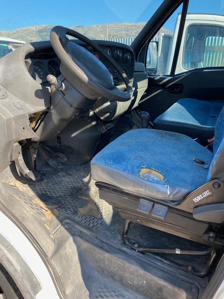 22#4984 Autocarro Iveco con ribaltabile in vendita - foto 3