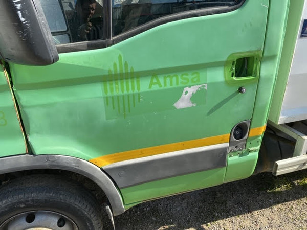 31#4984 Pezzi di ricambio di Iveco con vasca ribaltabile in vendita - foto 2