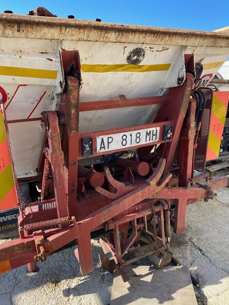 34#4984 Autoveicolo Iveco con vasca ribaltabile in vendita - foto 4