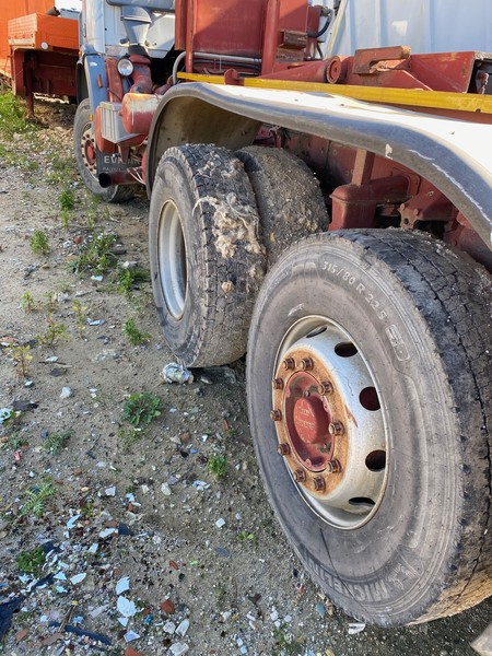 52#4984 Autocarro Iveco scarrabile in vendita - foto 3