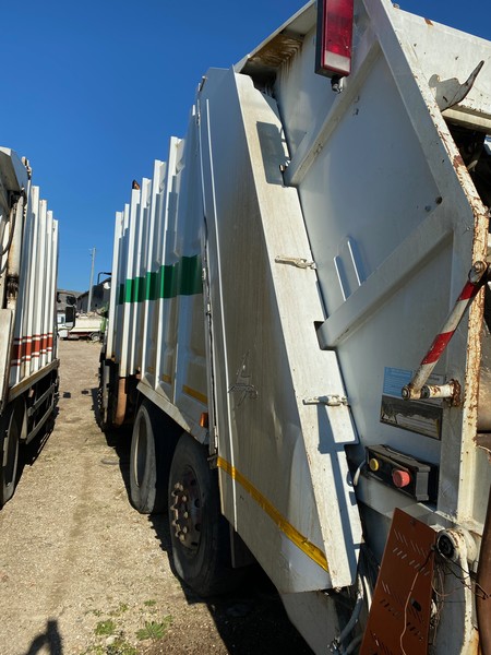 57#4984 Autocarro tre assi Eurotech in vendita - foto 5