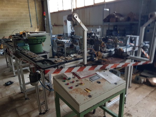 1#4986 Macchinari per la produzione di sistemi antitaccheggio in vendita - foto 1