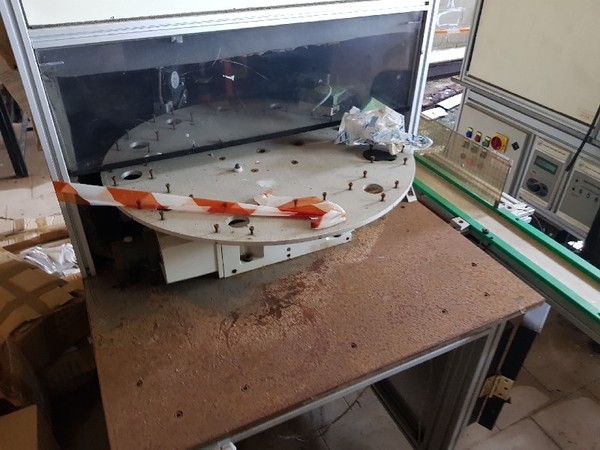 1#4986 Macchinari per la produzione di sistemi antitaccheggio in vendita - foto 13