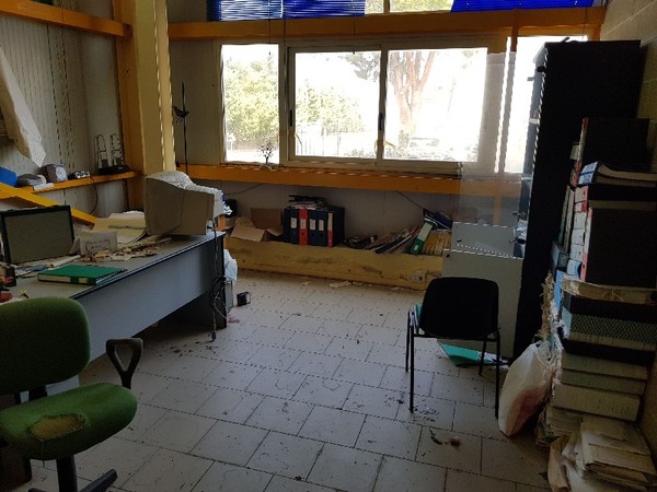 2#4986 Banco da lavoro e arredi in vendita - foto 16