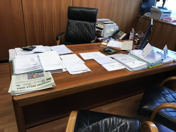 14#4997 Arredi e attrezzature da ufficio in vendita - foto 62