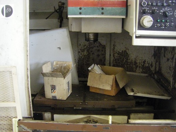 8#4997 Centro di lavoro Takisawa e fresatrice Secmu in vendita - foto 6