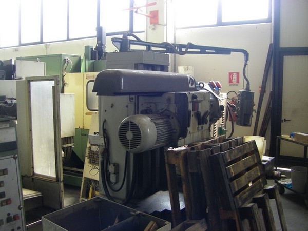 8#4997 Centro di lavoro Takisawa e fresatrice Secmu in vendita - foto 14
