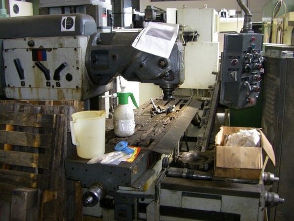 8#4997 Centro di lavoro Takisawa e fresatrice Secmu in vendita - foto 22