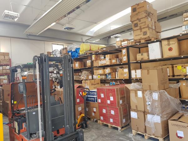 1#5009 Cessione di beni mobili e immobili di società dedita alla produzione di maglieria in vendita - foto 9