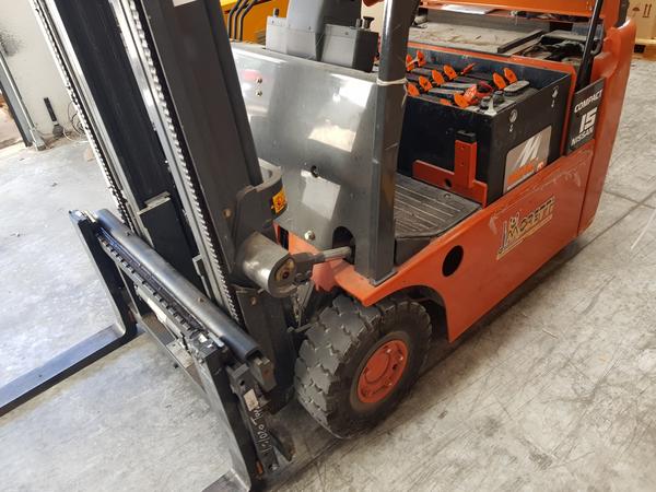 1#5009 Cessione di beni mobili e immobili di società dedita alla produzione di maglieria in vendita - foto 161