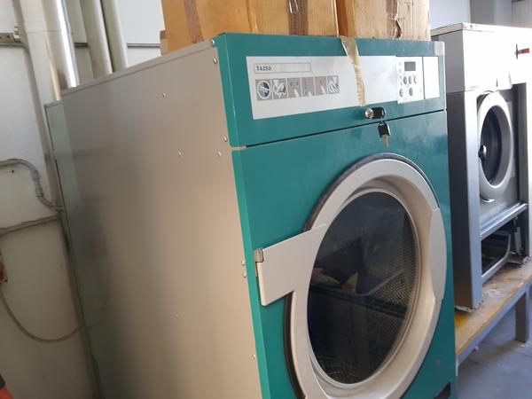 1#5009 Cessione di beni mobili e immobili di società dedita alla produzione di maglieria in vendita - foto 199