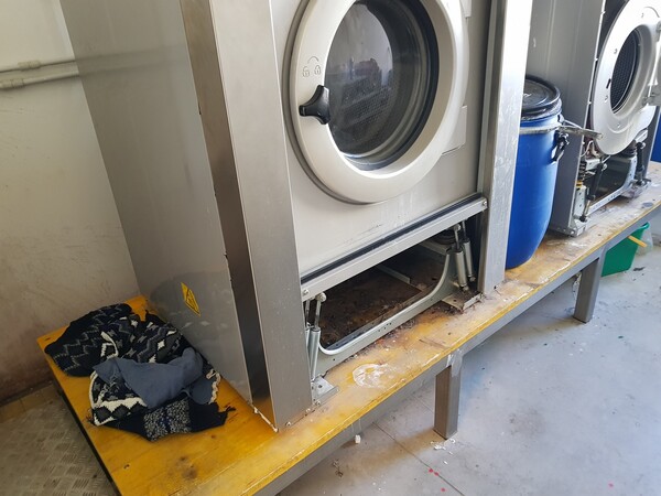 2#5009 Cessione di beni mobili e immobile di società dedita alla produzione di maglieria in vendita - foto 192