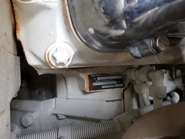 1#5020 UNITA' DA DIPORTO A MOTORE FERRETTI 590 in vendita - foto 17