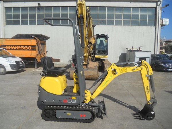 2#5024 Mini escavatore Wacker Neuson 803 in vendita - foto 3