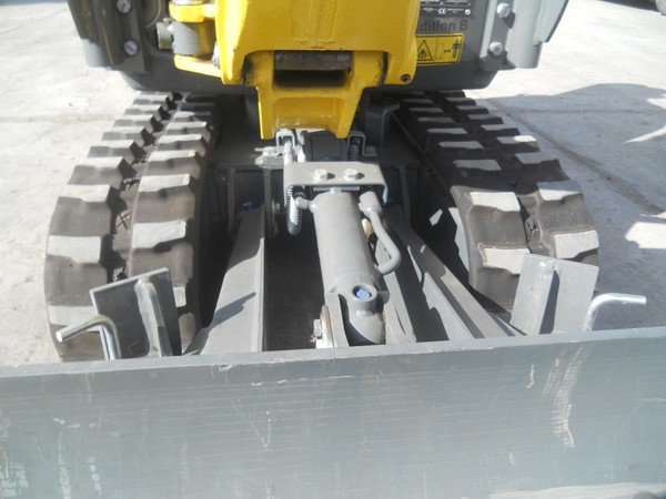 2#5024 Mini escavatore Wacker Neuson 803 in vendita - foto 25