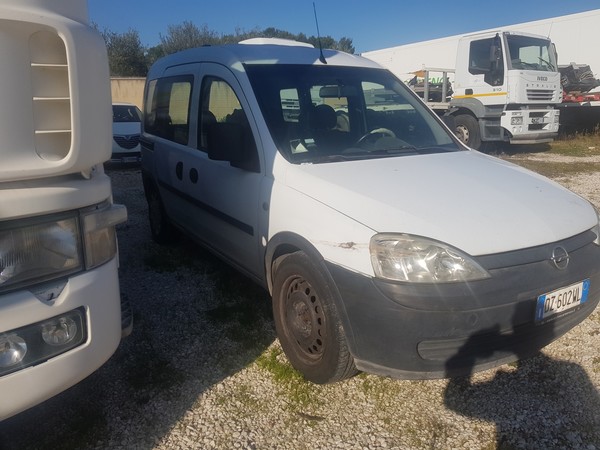 1#5026 Opel Combo 1.6 cng ecom van in vendita - foto 5