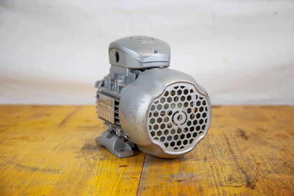 23#5027 Motore elettrico in vendita - foto 2