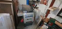 Green Mac trimming machine - Lot 24 (Auction 5029)