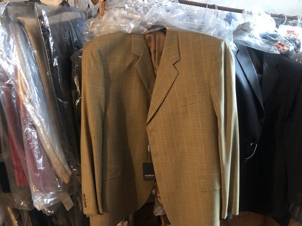1#5036 Abbigliamento e arredi punto vendita in vendita - foto 8