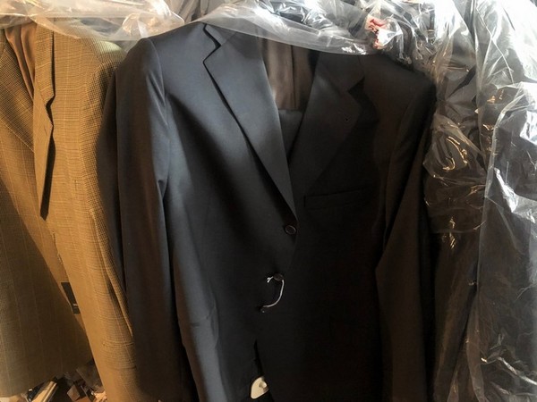 1#5036 Abbigliamento e arredi punto vendita in vendita - foto 9