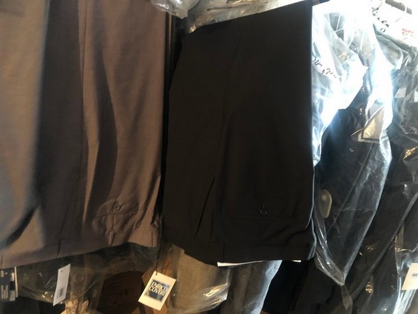 1#5036 Abbigliamento e arredi punto vendita in vendita - foto 12