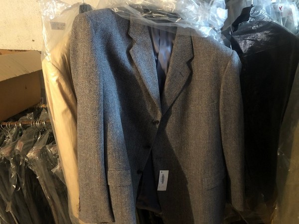 1#5036 Abbigliamento e arredi punto vendita in vendita - foto 23