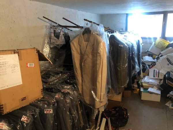 1#5036 Abbigliamento e arredi punto vendita in vendita - foto 30