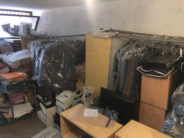 1#5036 Abbigliamento e arredi punto vendita in vendita - foto 31