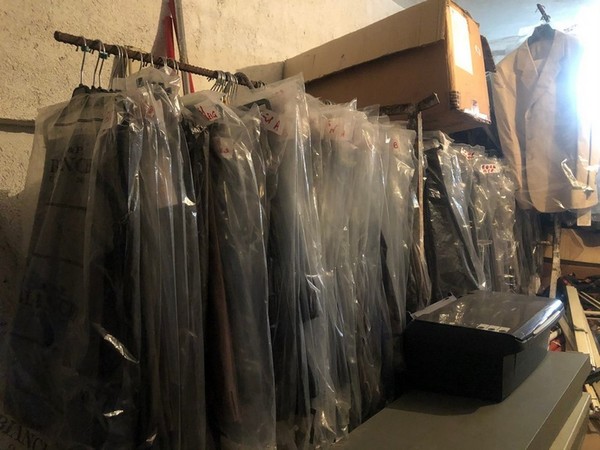 1#5036 Abbigliamento e arredi punto vendita in vendita - foto 33