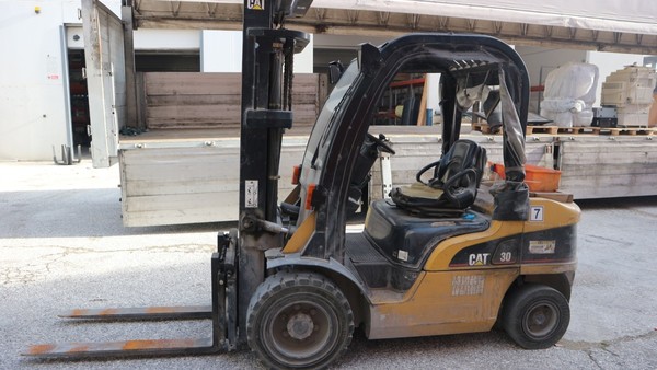 10#5037 Carrello elevatore Caterpillar in vendita - foto 4