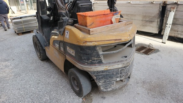 10#5037 Carrello elevatore Caterpillar in vendita - foto 6