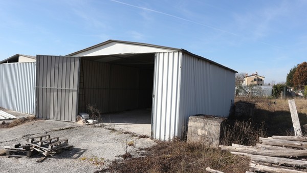 Logistica in vendita