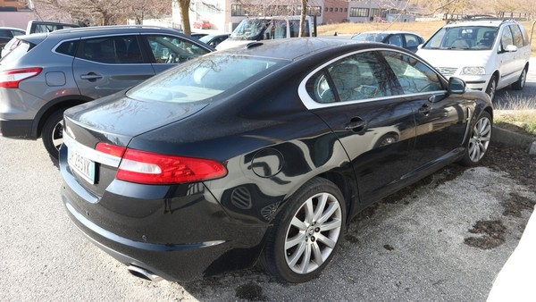21#5037 Autovettura Jaguar in vendita - foto 4